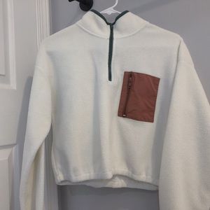 L.A hearts cropped quarter zip in size M